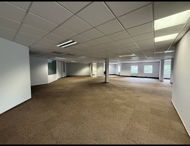 327M² OFFICE TO LET IN PARKTOWN